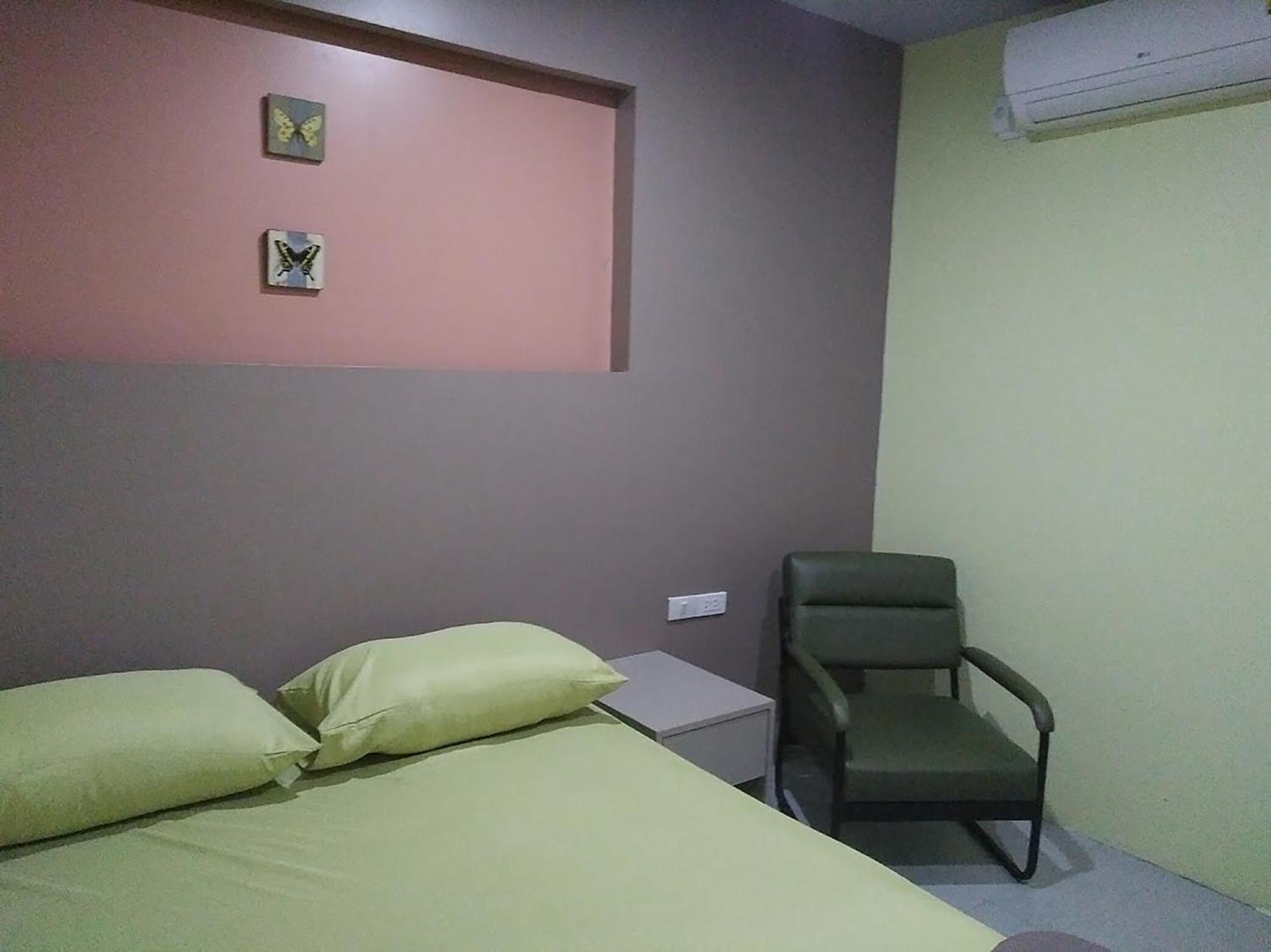 In Phuket House Hotell Eksteriør bilde