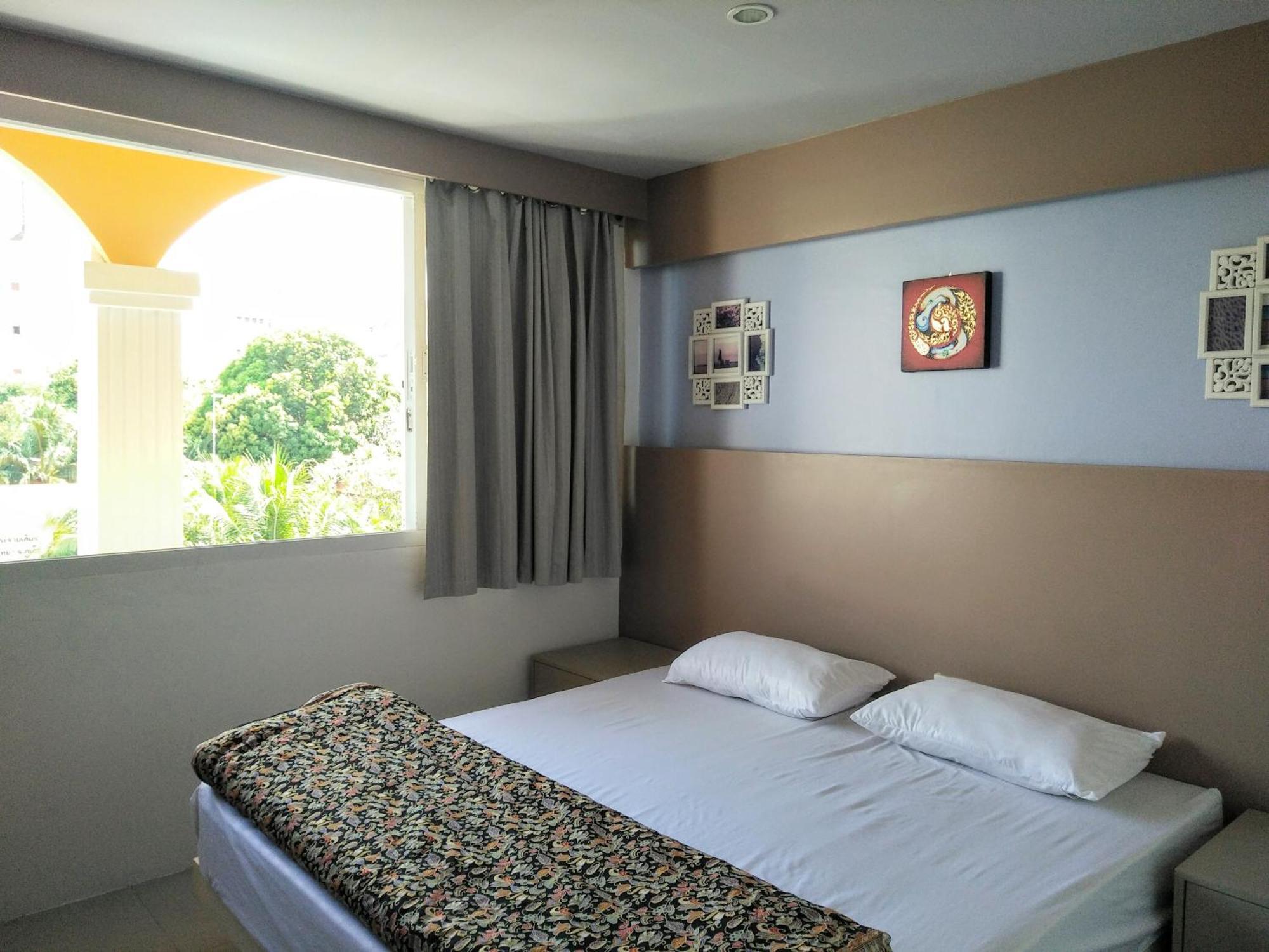 In Phuket House Hotell Eksteriør bilde