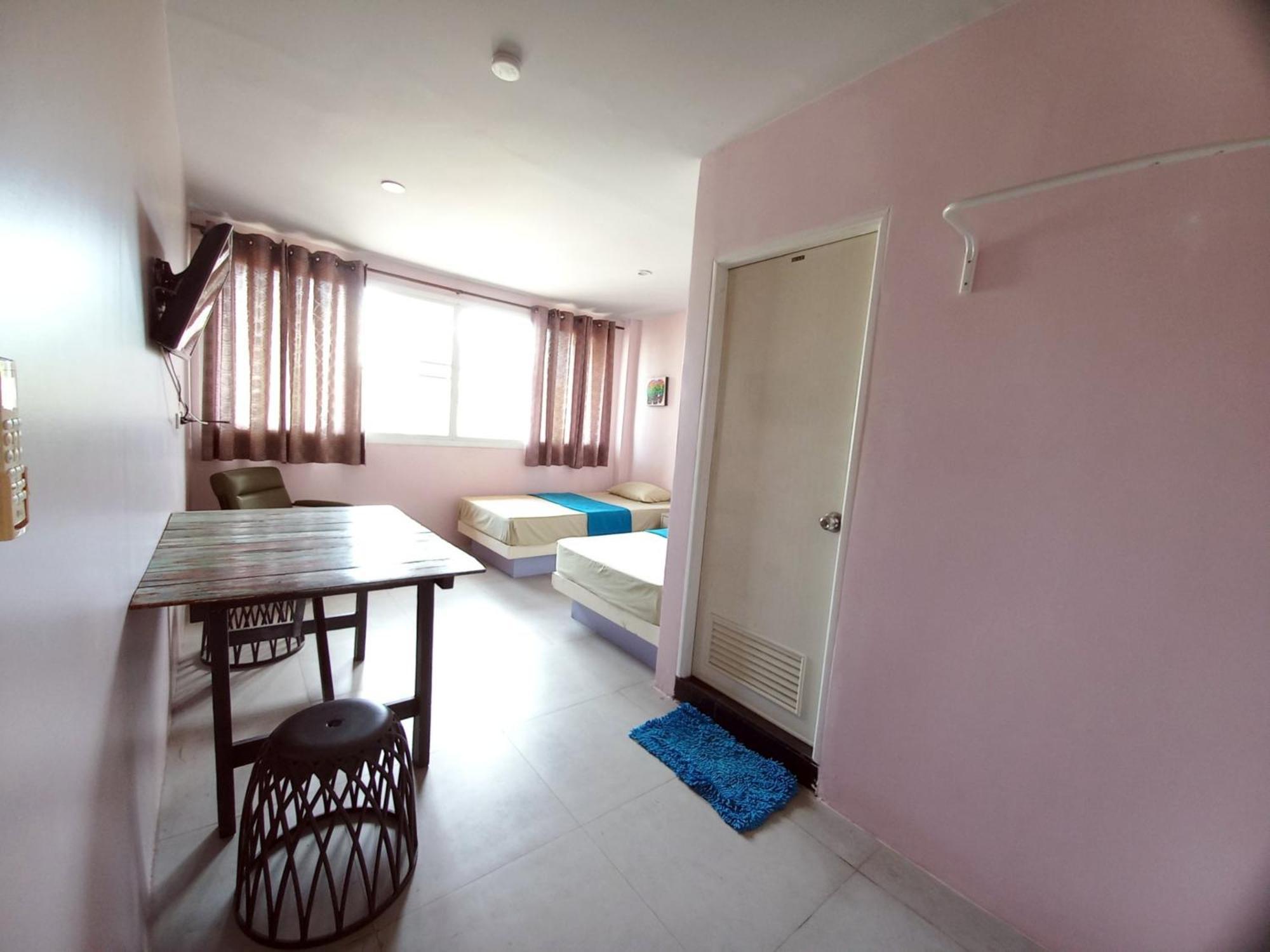 In Phuket House Hotell Eksteriør bilde